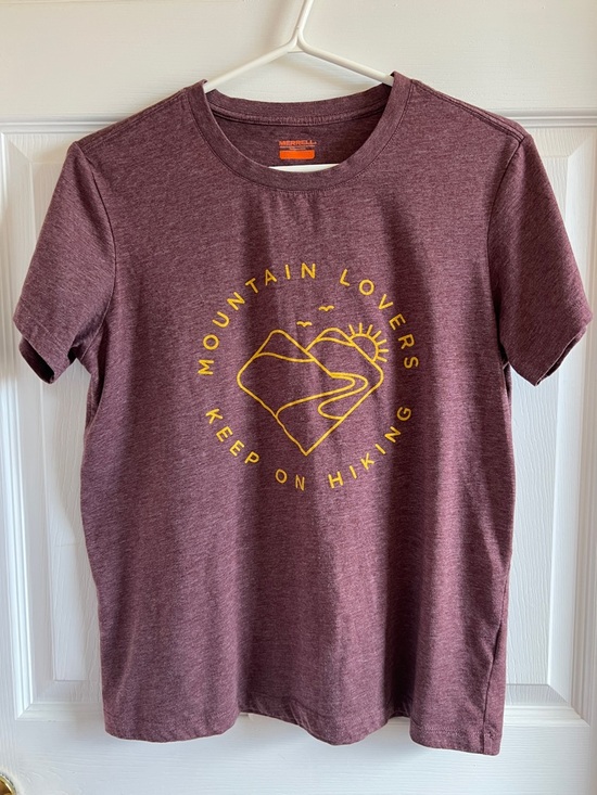 Merrell Other - Merrell Maroon Tee with Yellow Mountain Graphic